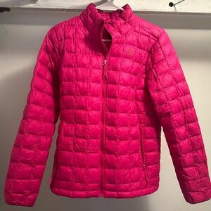 The North Face Women's ThermoBall Eco Hooded Puffer Jacket Pink - Size: M
